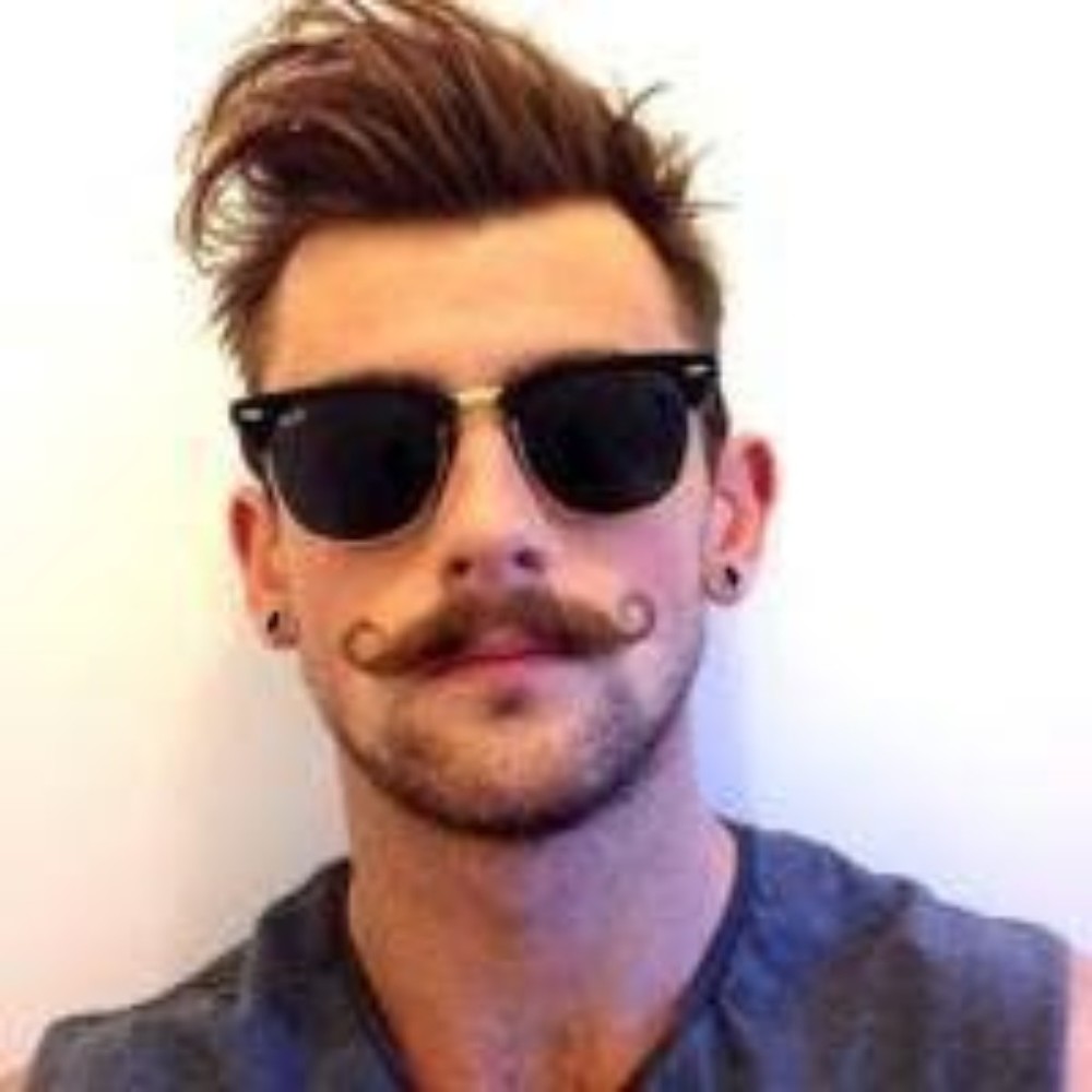 Meet your Posher, Jamie